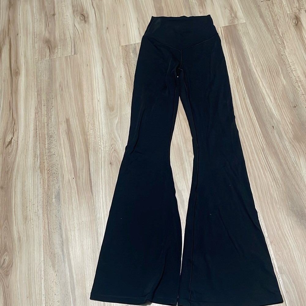 Aerie crossover flare leggings
